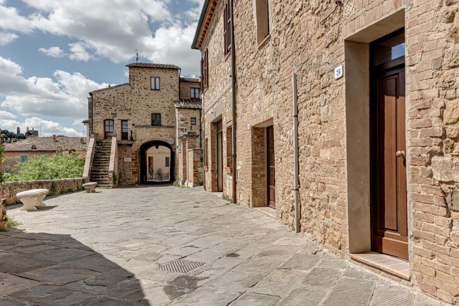 Borgo Medievale San Quirico D'Orcia B&B - Capitano Collection - Albergo Diffuso Екстериор снимка